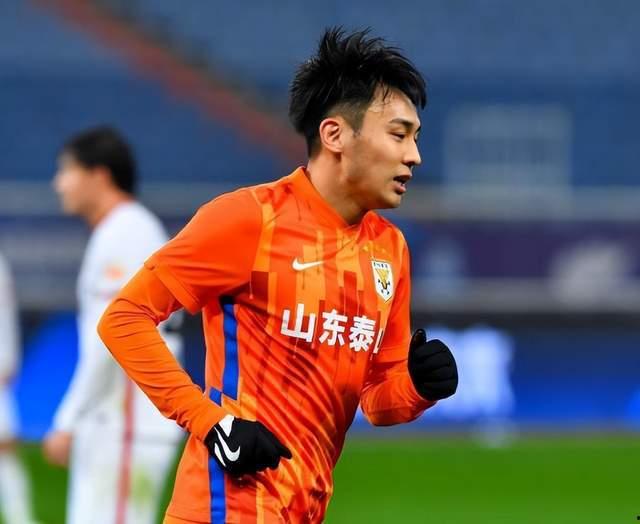 国脚最新爆料消息,最新爆料揭示足坛风云变幻  第3张